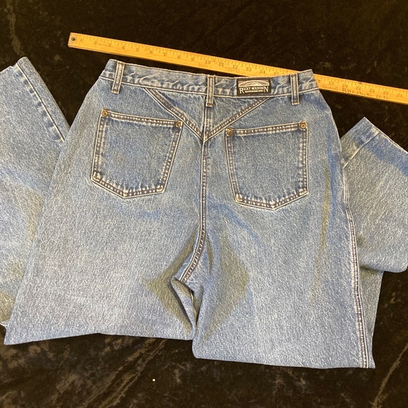Women’s Rocky Mountain Jeans - Picture 6 of 10